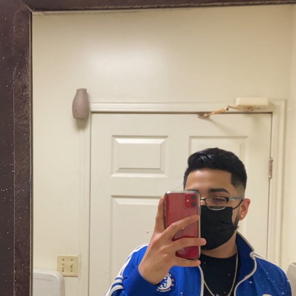 Meet your Posher, Moises - Picture 1 of 1